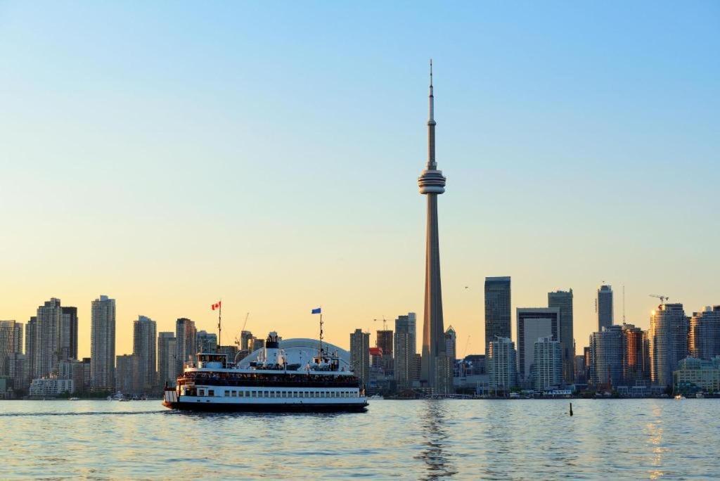 تورونتو Luxury Condo With Cn Tower View المظهر الخارجي الصورة