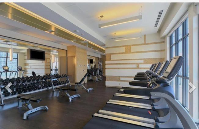 تورونتو Luxury Condo With Cn Tower View المظهر الخارجي الصورة